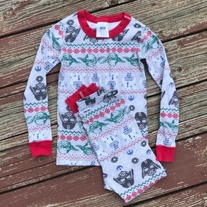 Hanna Andersson Star Wars Christmas pajamas 5 110